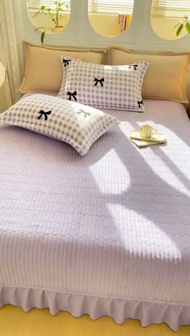 91家纺网 家纺一手货源 找家纺 尚美 2024新款高克重印花花边牛奶绒床盖四件套紫色蝴蝶梦