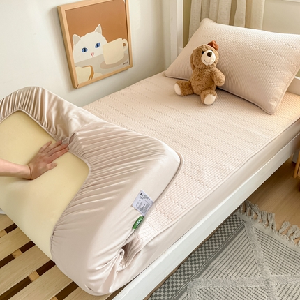 91家纺网 家纺一手货源 找家纺 芬晴家纺 2024新款A类母婴级大豆床笠学生款-奇趣 奇趣-卡其