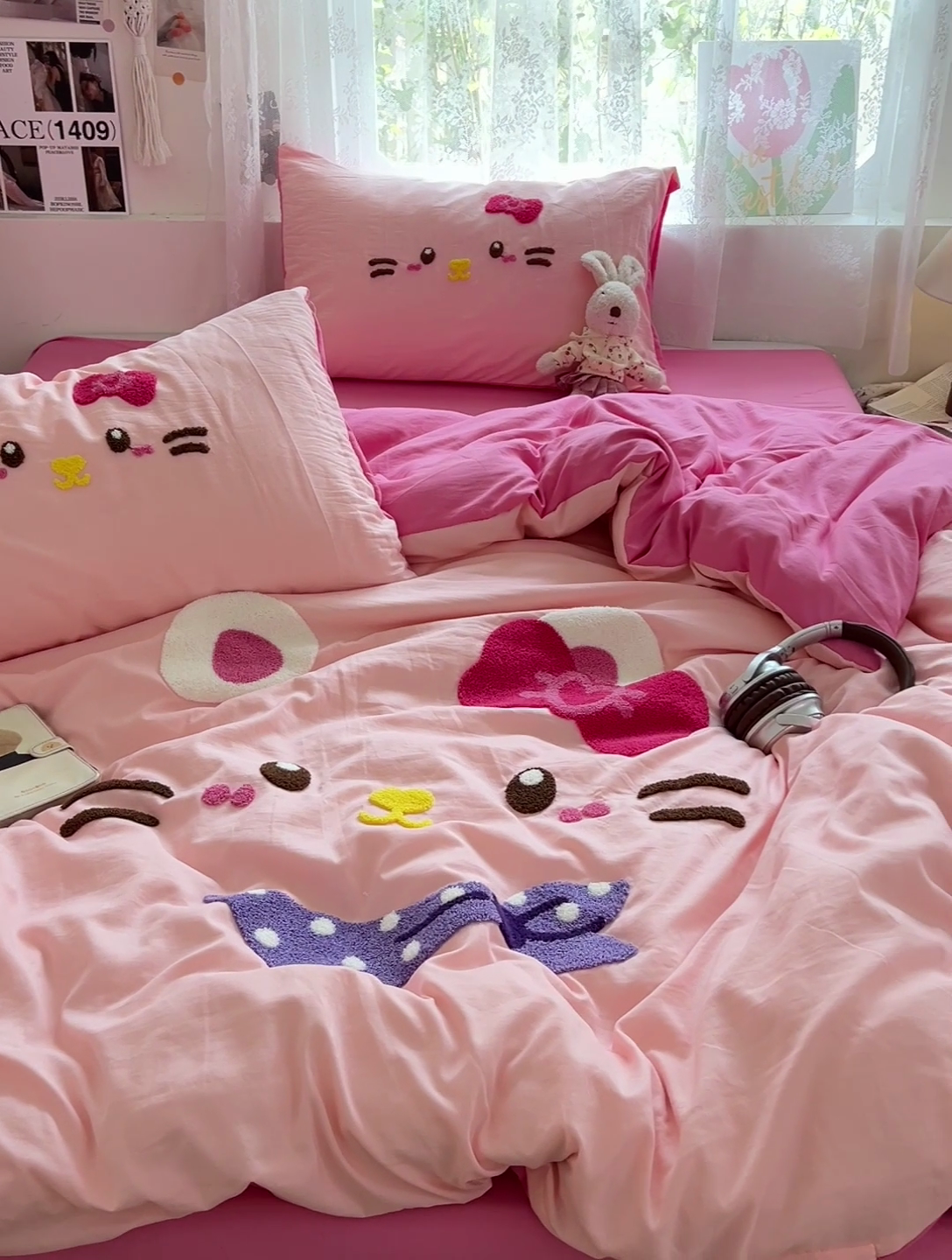 91家纺网 家纺一手货源 找家纺 2024新款水洗棉毛巾绣四件套系列 晚安猫咪粉