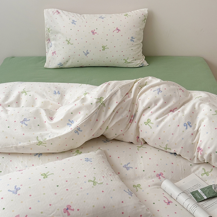 91家纺网 家纺一手货源 找家纺 2025新款A类ins奶油风卡通全棉双层纱系列四件套 蝶舞