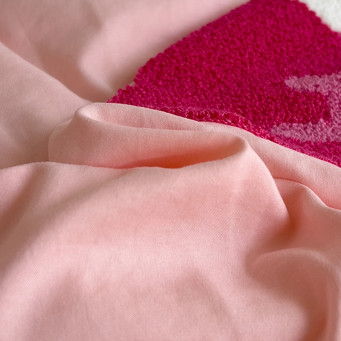 91家纺网 家纺一手货源 找家纺 2024新款水洗棉毛巾绣四件套系列 晚安猫咪粉蓝