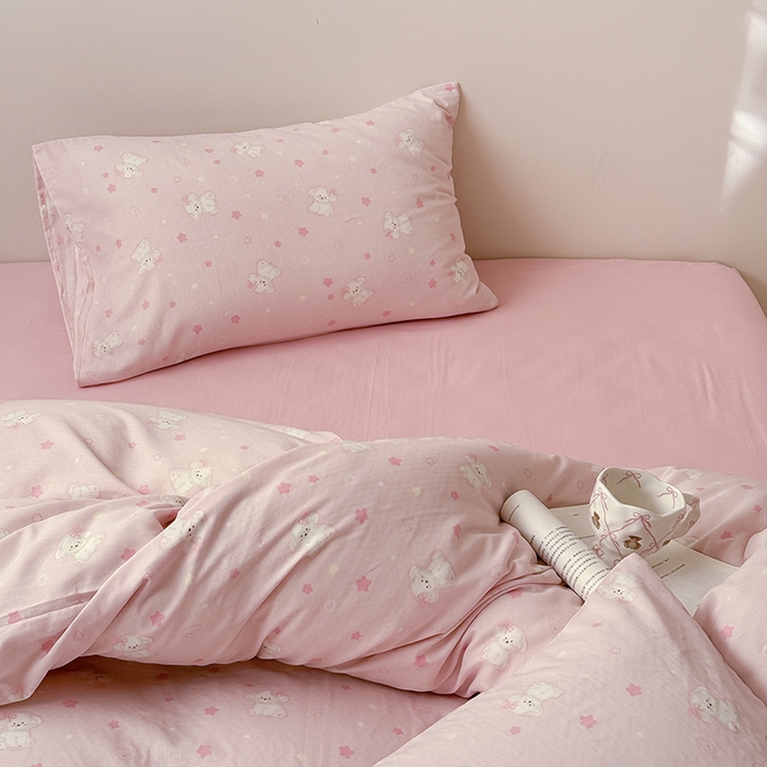 91家纺网 家纺一手货源 找家纺 2025新款A类ins奶油风卡通全棉双层纱系列四件套 星星狗粉