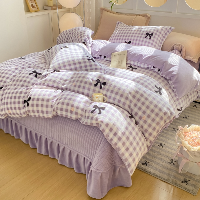 91家纺网 家纺一手货源 找家纺 尚美 2024新款高克重印花花边牛奶绒床盖四件套紫色蝴蝶梦