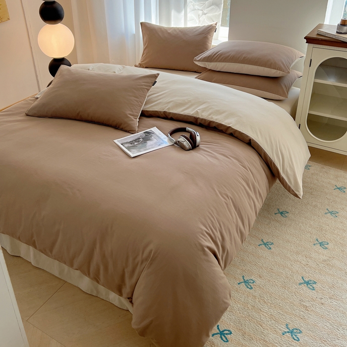 91家纺网 家纺一手货源 找家纺 丽卡家纺（原丽卡家纺） 2024新款A类艾阳棉双拼纯色四件套 太妃咖+浅香槟