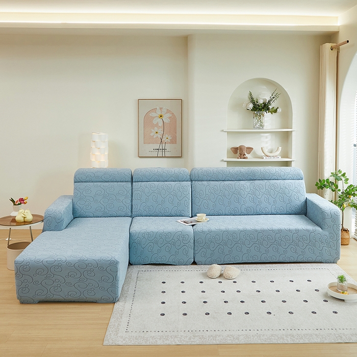 91家纺网 家纺一手货源 找家纺 丝绮鹿 2024新款年华松紧款沙发套（贵妃图） 淡蓝