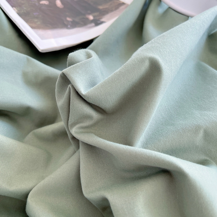 91家纺网 家纺一手货源 找家纺 丽卡家纺（原丽卡家纺） 2024新款A类艾阳棉双拼纯色四件套 松霜绿+象牙白