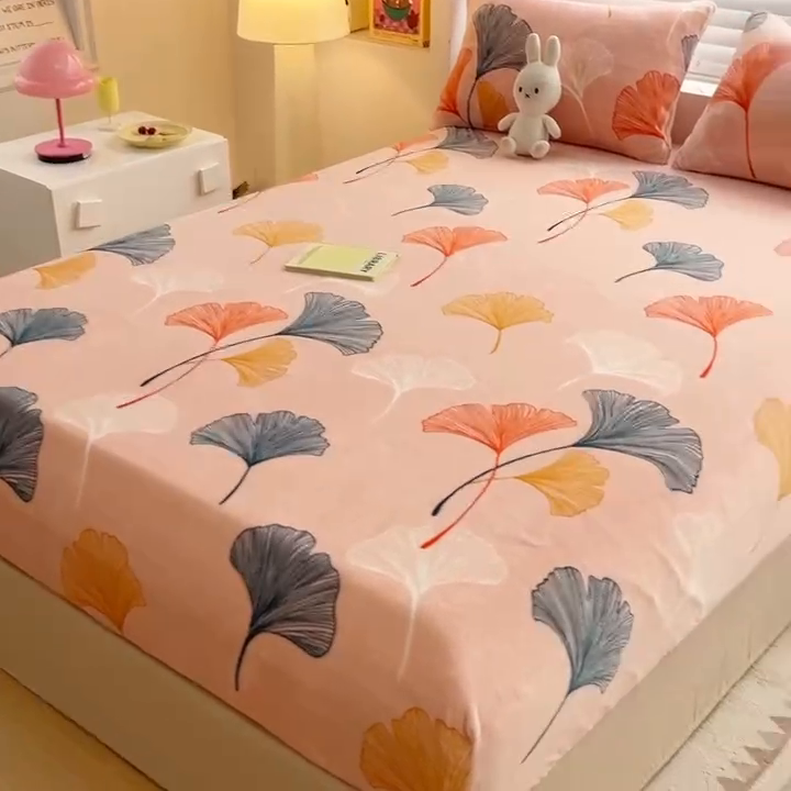 91家纺网 家纺一手货源 找家纺 芯元素 2024新款牛奶绒印花床笠 枝繁叶茂