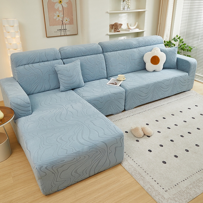 91家纺网 家纺一手货源 找家纺 丝绮鹿 2024新款曲意松紧款沙发套（贵妃图） 淡蓝