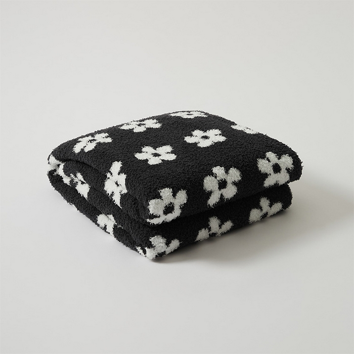 91家纺网 家纺一手货源 找家纺 2025新款半边绒清新甜美碎花多功能毯-普利朵 普利朵-碳灰色