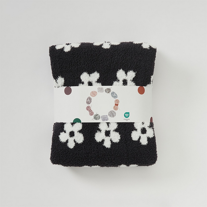 91家纺网 家纺一手货源 找家纺 2025新款半边绒清新甜美碎花多功能毯-普利朵 普利朵-碳灰色