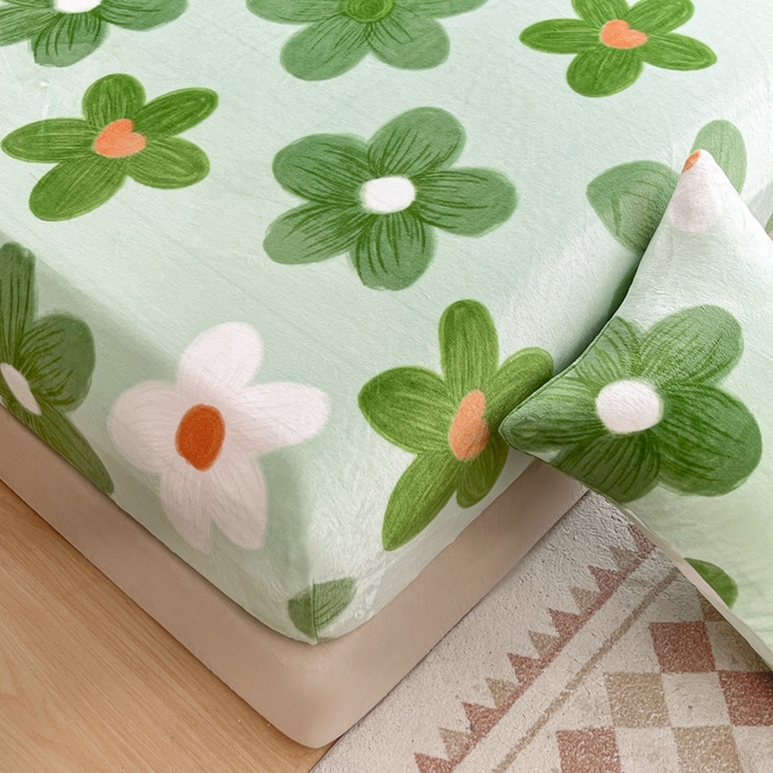 91家纺网 家纺一手货源 找家纺 芯元素 2024新款牛奶绒印花床笠 浪漫花语-绿