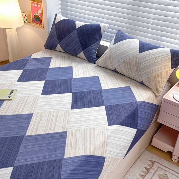 91家纺网 家纺一手货源 找家纺 芯元素 2024新款牛奶绒印花床笠 绅士风采