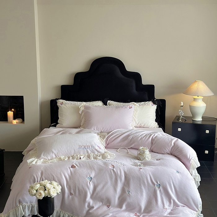 91家纺网 家纺一手货源 找家纺 （总）MIU缪家居 2024新款加厚牛奶绒四件套-魔法之旅