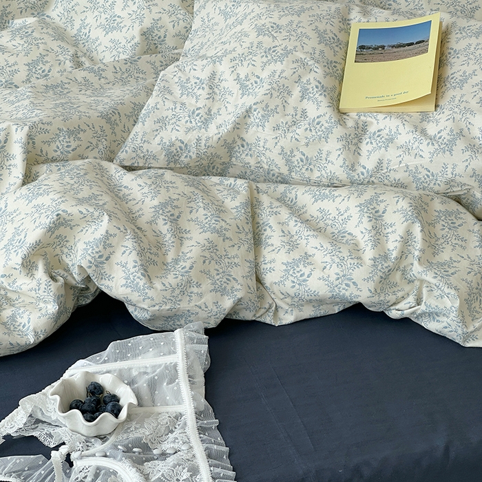 91家纺网 家纺一手货源 找家纺 尺素 2024韩国ins风少女粉被套纯棉卡通四件套小清新蝴蝶结被套240*250床单学生宿舍三件套 散文诗（藏青）