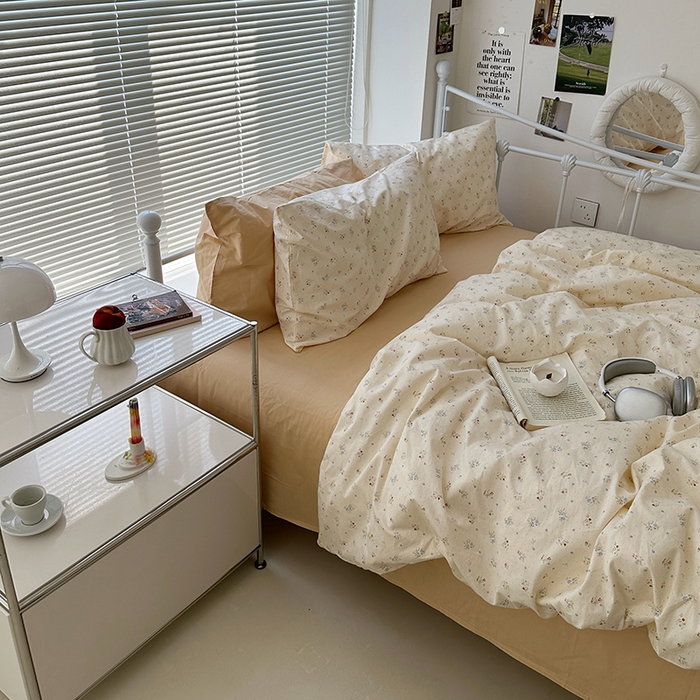 91家纺网 家纺一手货源 找家纺 尺素 2024新款韩国ins风全棉印花四件套田园花卉双人碎花被套学生宿舍1.2三件套纯色加大床单1.8床笠 露华浓（浅驼）