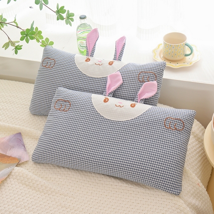 91家纺网 家纺一手货源 找家纺 织布人 2025新款荞麦枕卡通全棉水洗棉小兔子儿童枕学生枕家用荞麦枕头 全棉小兔荞麦枕-蓝格