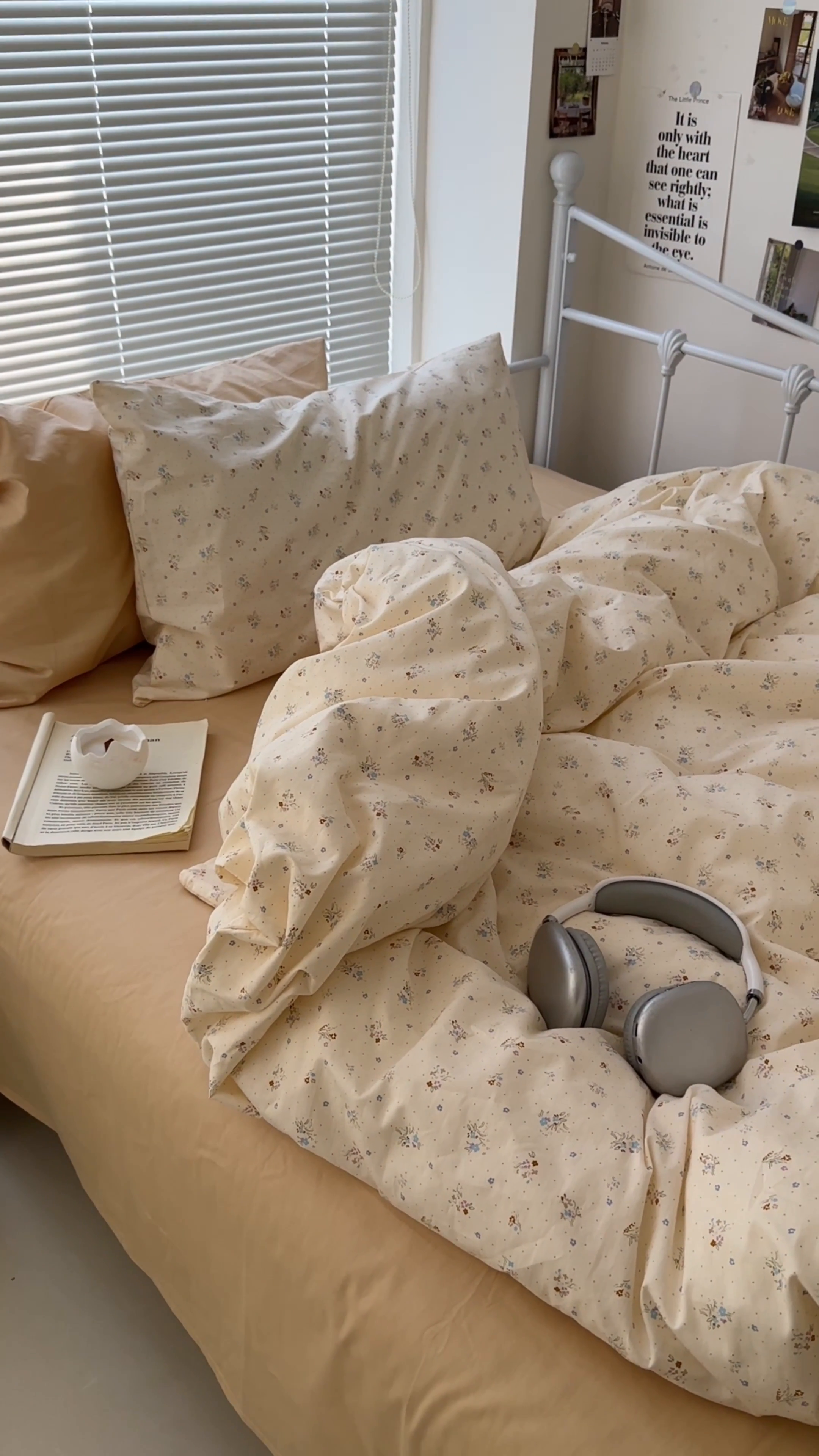 91家纺网 家纺一手货源 找家纺 尺素 2024新款韩国ins风全棉印花四件套田园花卉双人碎花被套学生宿舍1.2三件套纯色加大床单1.8床笠 露华浓（浅驼）