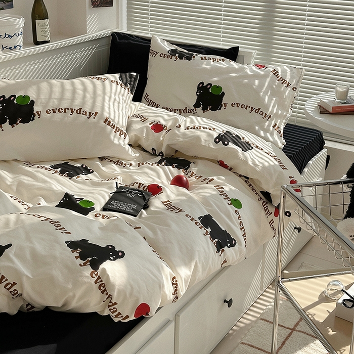 91家纺网 家纺一手货源 找家纺 尺素 2025年春夏新款全棉卡通四件套纯棉双人被套纯色床单床笠三件套儿童床上用品 纯爱小狗 黑