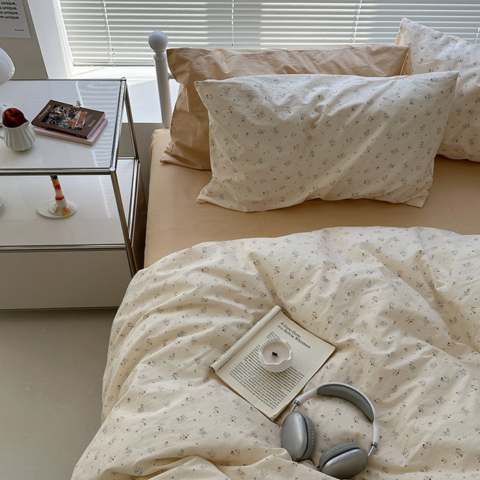 91家纺网 家纺一手货源 找家纺 尺素 2024新款韩国ins风全棉印花四件套田园花卉双人碎花被套学生宿舍1.2三件套纯色加大床单1.8床笠 露华浓（浅驼）