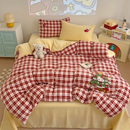 91家纺网 家纺一手货源 找家纺 乐童家纺 2024新款高克重牛奶绒小清新印＋绣系列四件套 圣诞猫咪