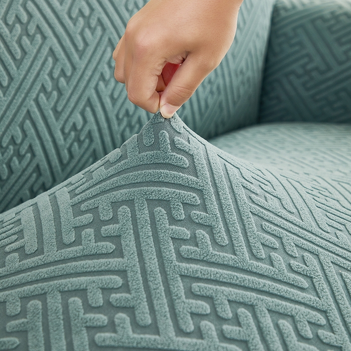 91家纺网 家纺一手货源 找家纺 共鸣沙发套 2024新款拉绒提花系列沙发套（裙摆款） 拉绒墨绿