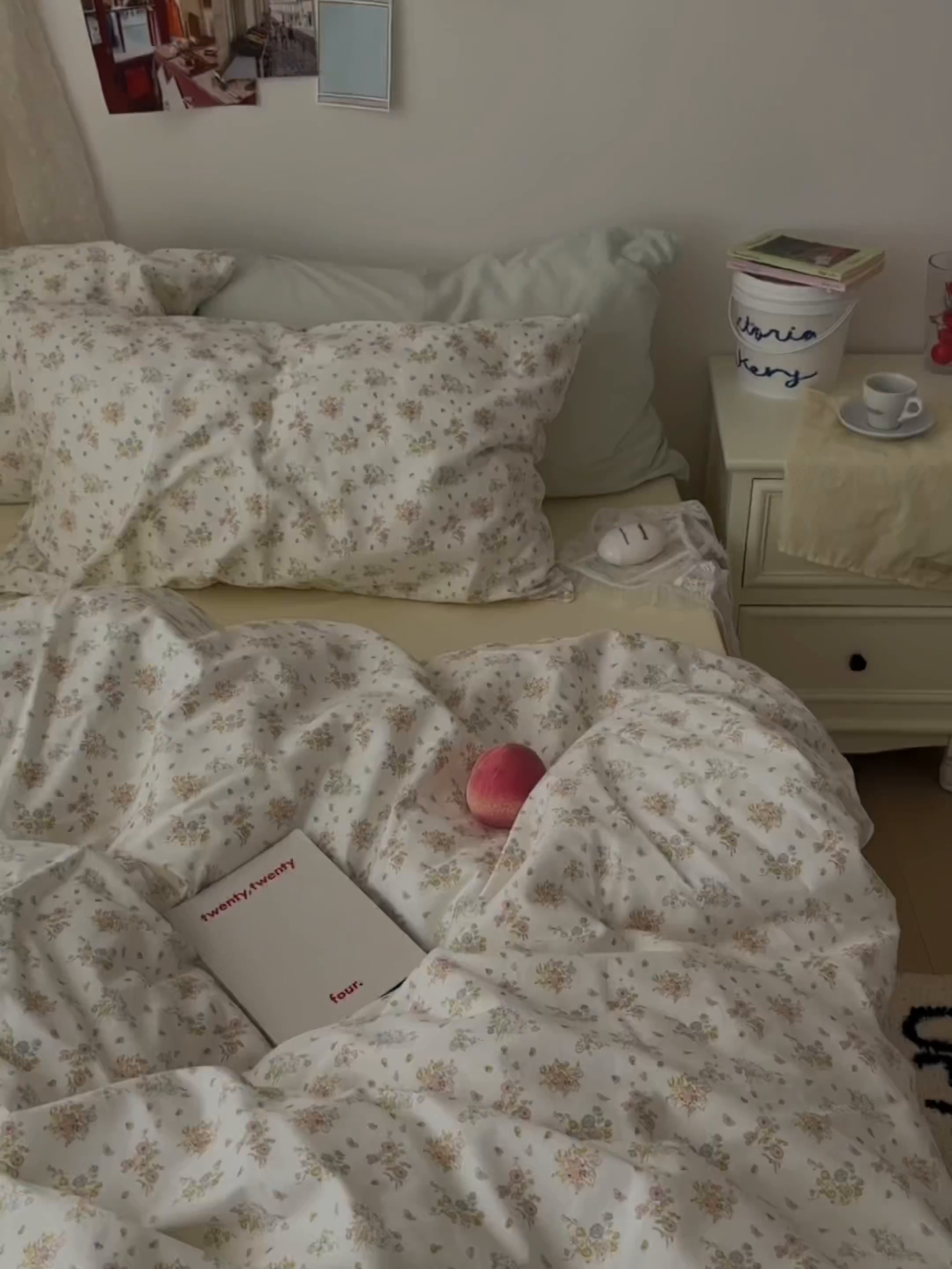 91家纺网 家纺一手货源 找家纺 尺素 2024新款韩国纯棉ins风小碎花四件套花卉田园被套纯色加大床单1.8床笠混搭风纯色印花枕套 春野（奶黄）