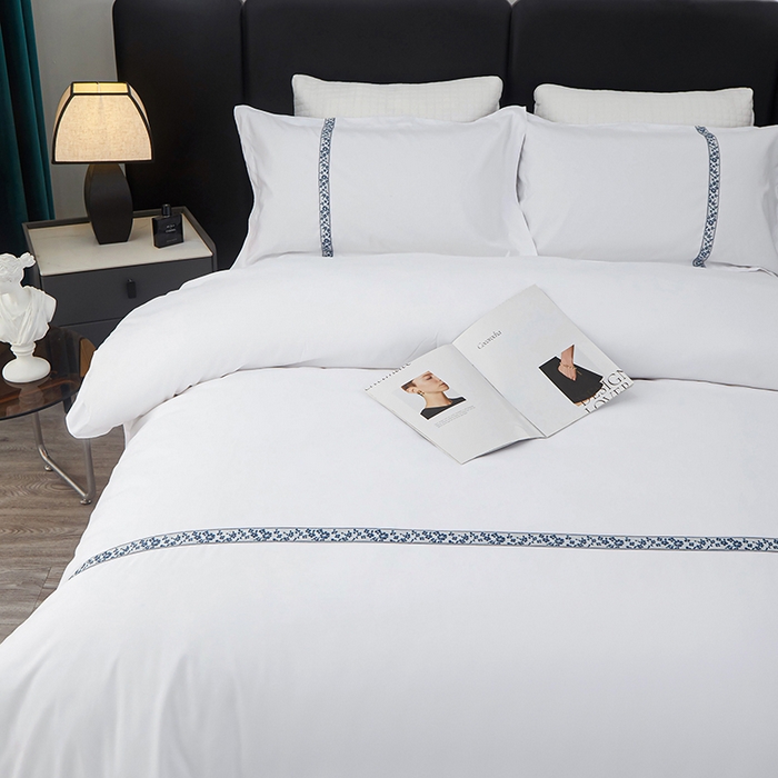 91家纺网 家纺一手货源 找家纺 中乾酒店布草工厂店 2024新款加厚磨毛120克涤纶面料酒店舒适四件套 青花瓷