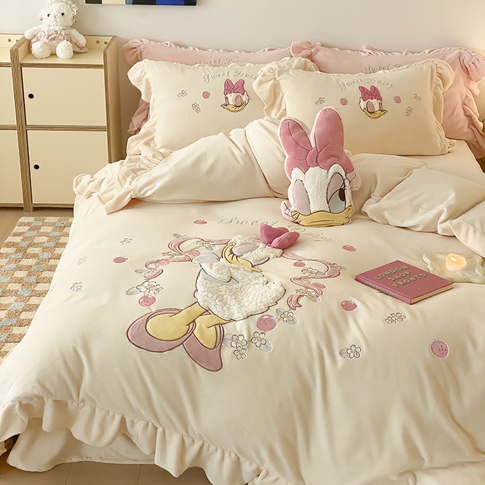 91家纺网 家纺一手货源 找家纺 MIU缪家居 2024新款加厚保暖牛奶绒四件套-黛西 黛西 奶黄