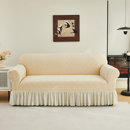 91家纺网 家纺一手货源 找家纺 共鸣沙发套 2024新款拉绒提花系列沙发套（裙摆款） 拉绒米黄