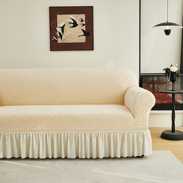 91家纺网 家纺一手货源 找家纺 共鸣沙发套 2024新款拉绒提花系列沙发套（裙摆款） 拉绒米黄