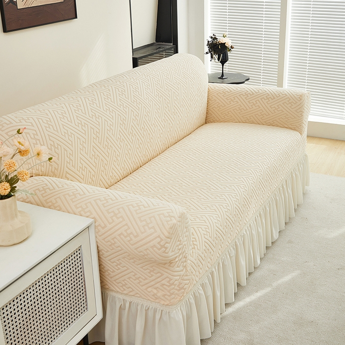 91家纺网 家纺一手货源 找家纺 共鸣沙发套 2024新款拉绒提花系列沙发套（裙摆款） 拉绒米黄