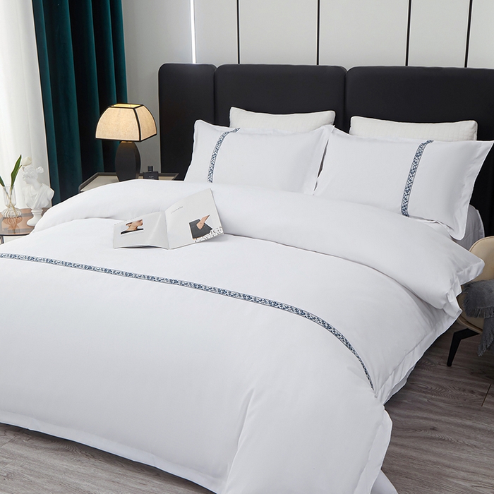 91家纺网 家纺一手货源 找家纺 中乾酒店布草工厂店 2024新款加厚磨毛120克涤纶面料酒店舒适四件套 青花瓷