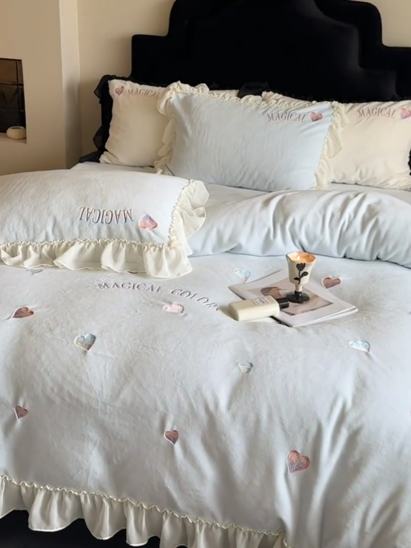 91家纺网 家纺一手货源 找家纺 MIU缪家居 2024新款加厚牛奶绒四件套-魔法之旅 魔法之旅-幻蓝