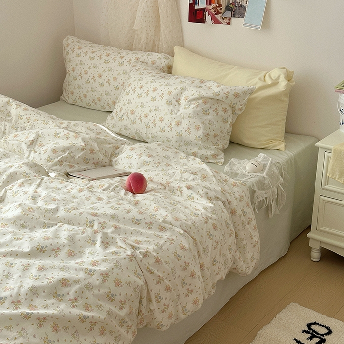 91家纺网 家纺一手货源 找家纺 尺素 2024新款韩国纯棉ins风小碎花四件套花卉田园被套纯色加大床单1.8床笠混搭风纯色印花枕套 春野（冰沙绿）