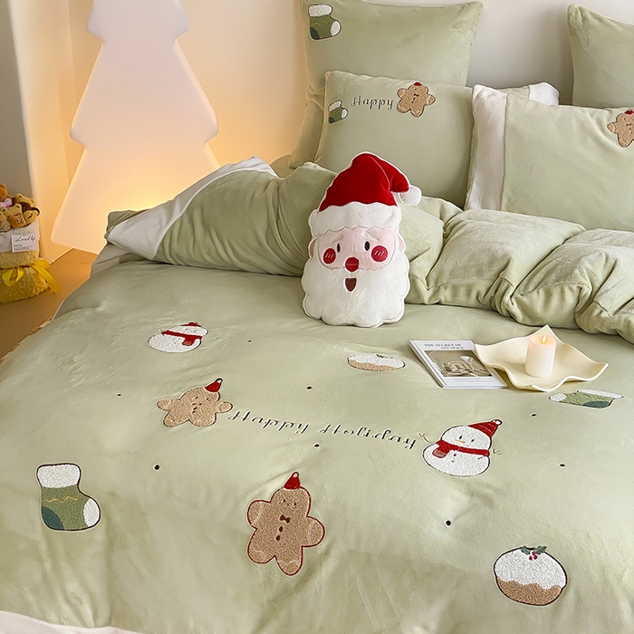 91家纺网 家纺一手货源 找家纺 MIU缪家居 2024新款加厚保暖牛奶绒四件套-圣诞礼物 圣诞礼物 果绿