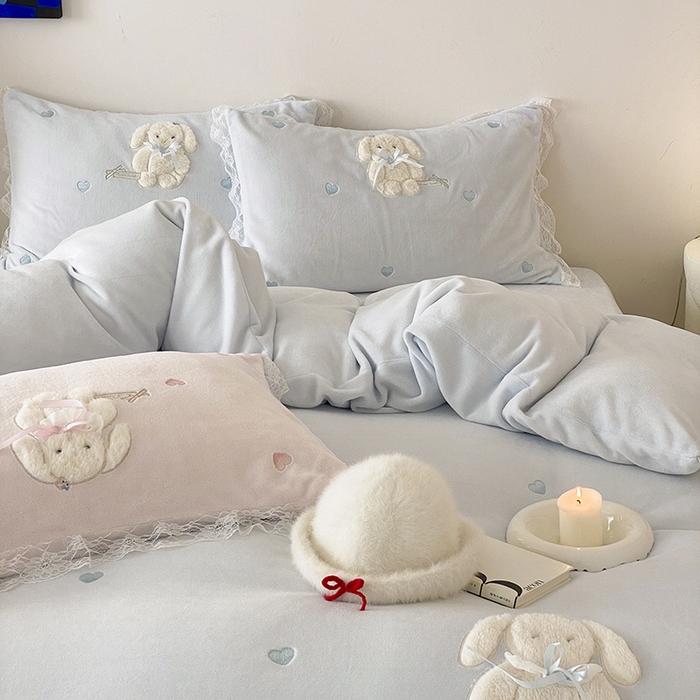 91家纺网 家纺一手货源 找家纺 （总）MIU缪家居 2024新款加厚牛奶绒四件套-伽百利-风格二