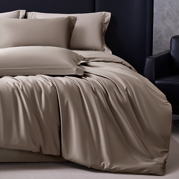 91家纺网 家纺一手货源 找家纺 轩和家居  2024新款70S长绒棉四件套 谷香棕