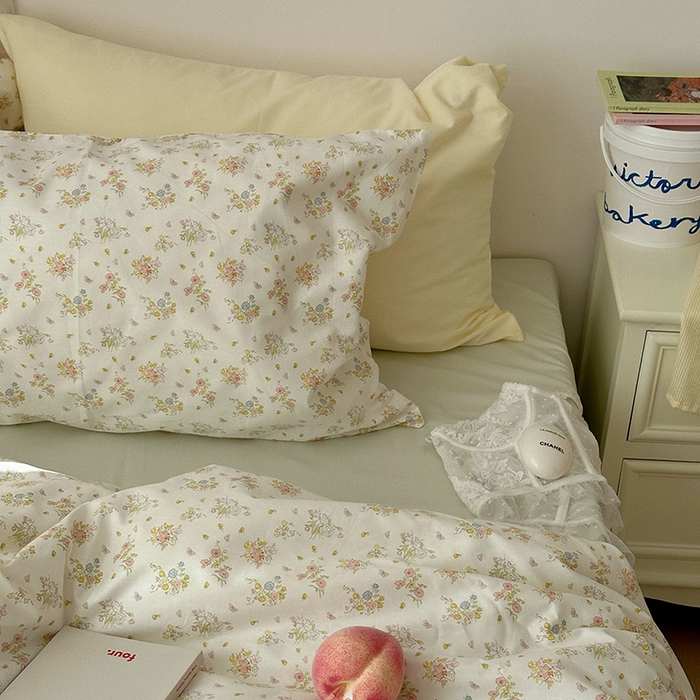 91家纺网 家纺一手货源 找家纺 尺素 2024新款韩国纯棉ins风小碎花四件套花卉田园被套纯色加大床单1.8床笠混搭风纯色印花枕套 春野（冰沙绿）