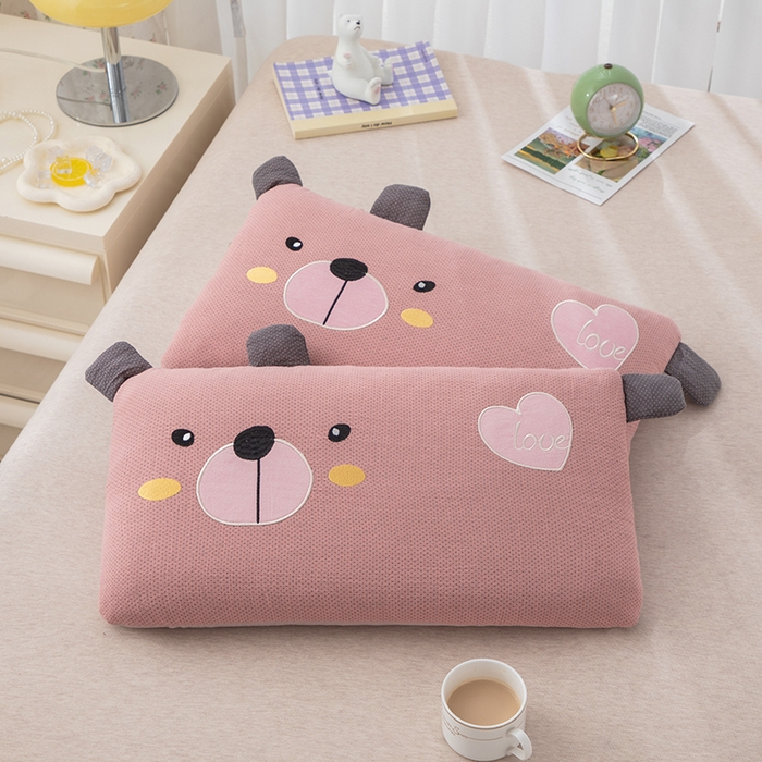 91家纺网 家纺一手货源 找家纺 织布人 2024新款荞麦枕儿童学生卡通全棉双层纱萌萌熊枕套+荞麦枕芯 双层纱萌萌熊荞麦枕-粉色