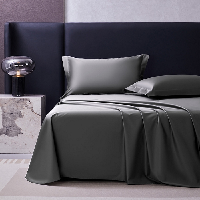 91家纺网 家纺一手货源 找家纺 轩和家居  2024新款70S长绒棉四件套 影月黑