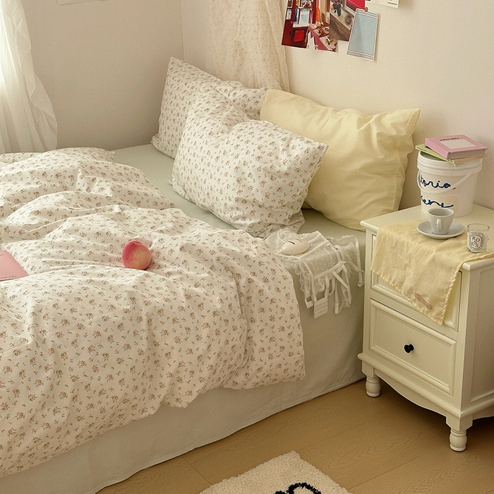 91家纺网 家纺一手货源 找家纺 尺素 2024新款韩国纯棉ins风小碎花四件套花卉田园被套纯色加大床单1.8床笠混搭风纯色印花枕套 花迹（冰沙绿）