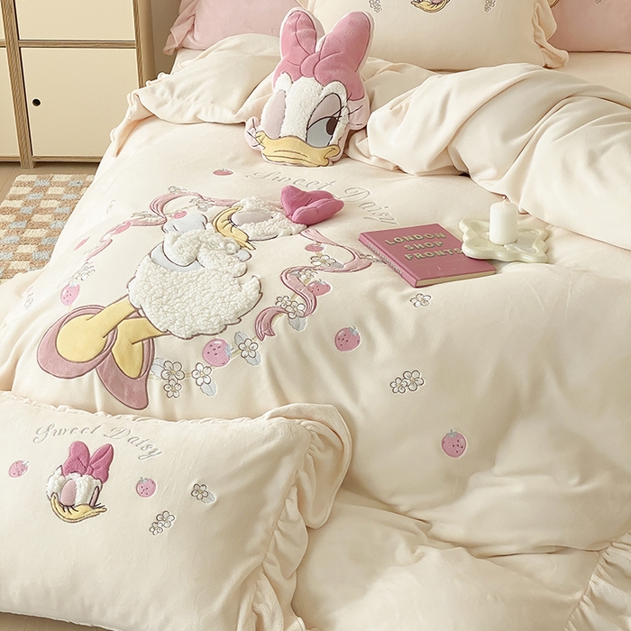 91家纺网 家纺一手货源 找家纺 MIU缪家居 2024新款加厚保暖牛奶绒四件套-黛西 黛西 奶黄