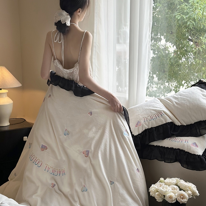 91家纺网 家纺一手货源 找家纺 MIU缪家居 2024新款加厚牛奶绒四件套-魔法之旅 魔法之旅-乳白