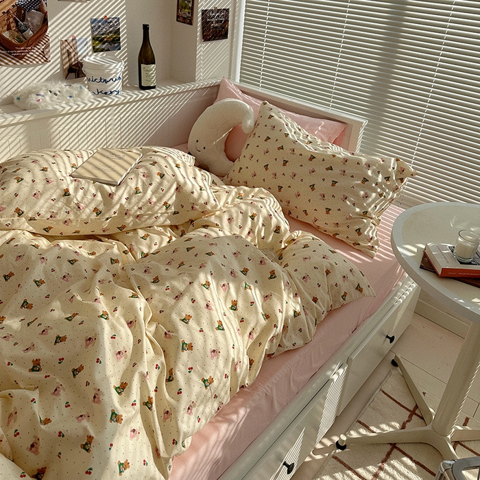 91家纺网 家纺一手货源 找家纺 尺素 2025年春夏新款全棉卡通四件套纯棉双人被套纯色床单床笠三件套儿童床上用品 樱桃小熊 裸粉