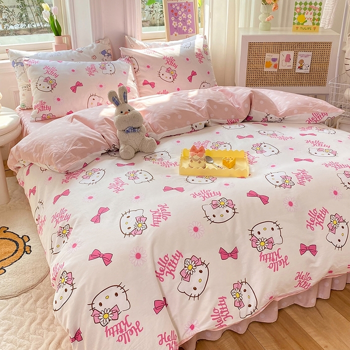 91家纺网 家纺一手货源 找家纺 玉元坊 2025年新款三丽鸥系列全棉纯棉简约基础款四件套三件套--凯蒂猫简约款式 雏菊kt 简约款