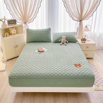 91家纺网 家纺一手货源 找家纺 （总）伊人坊 2025新款全棉色织水洗棉夹棉床笠床垫保护套刺绣款