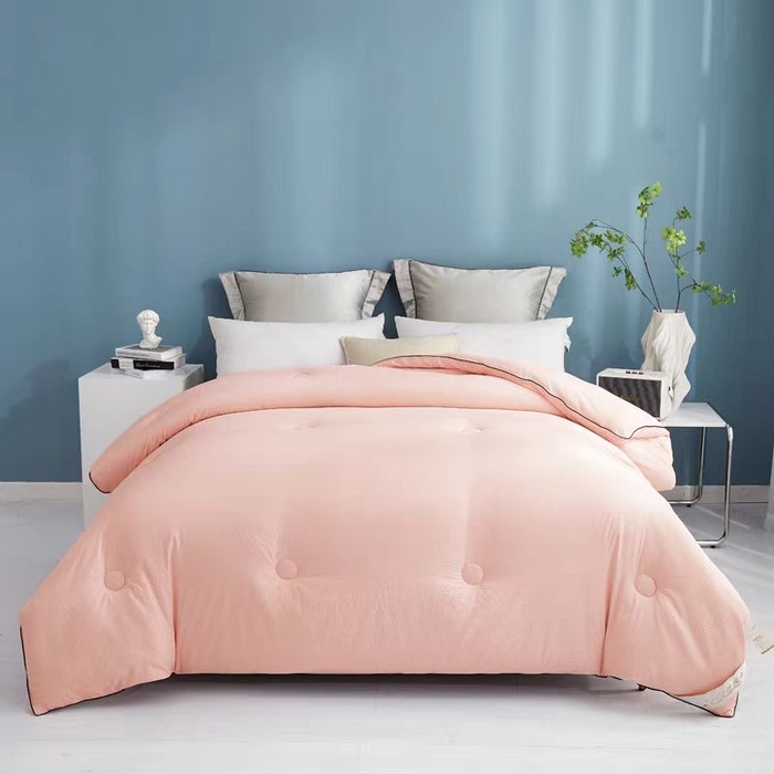 91家纺网 家纺一手货源 找家纺 暖阁 2025新款亲肤压泡豆豆羽丝被冬被春秋被被子被芯 玉色