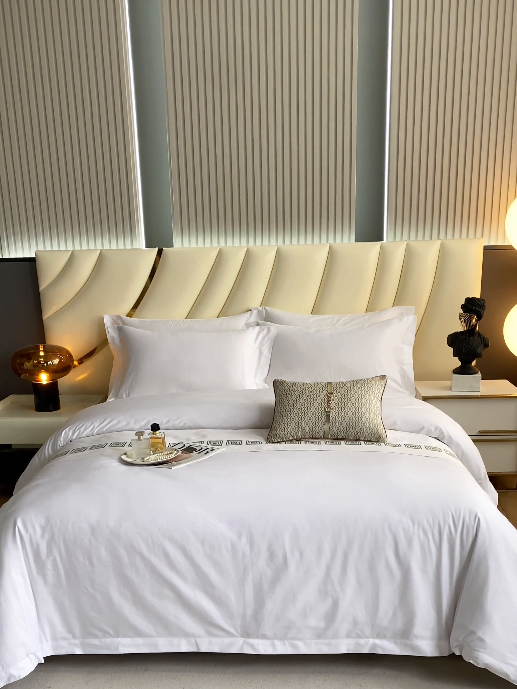 91家纺网 家纺一手货源 找家纺 中乾酒店布草工厂店 2024新款全棉贡缎纯白星级酒店标准亲肤四件套系列 80x80s