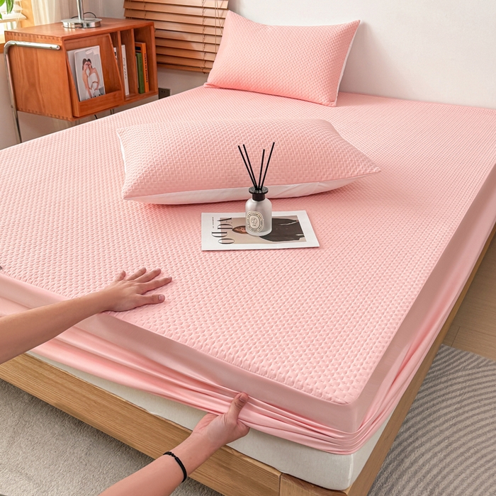 91家纺网 家纺一手货源 找家纺 小萌虎 2024新款华夫防水夹棉床笠 华夫-玉粉