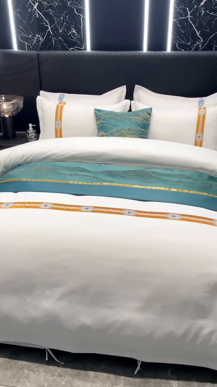 91家纺网 家纺一手货源 找家纺 中乾酒店布草工厂店 2024新款140克织带款酒店加厚磨毛四件套 柿柿如意